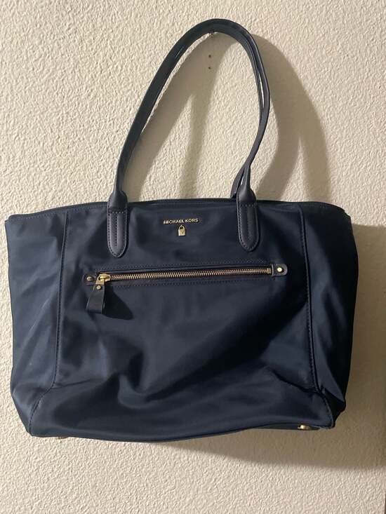Michael Kors Handbags - Michael Kors Kelsey Large Nylon Tote Bag (Model 30S9G02T7C)